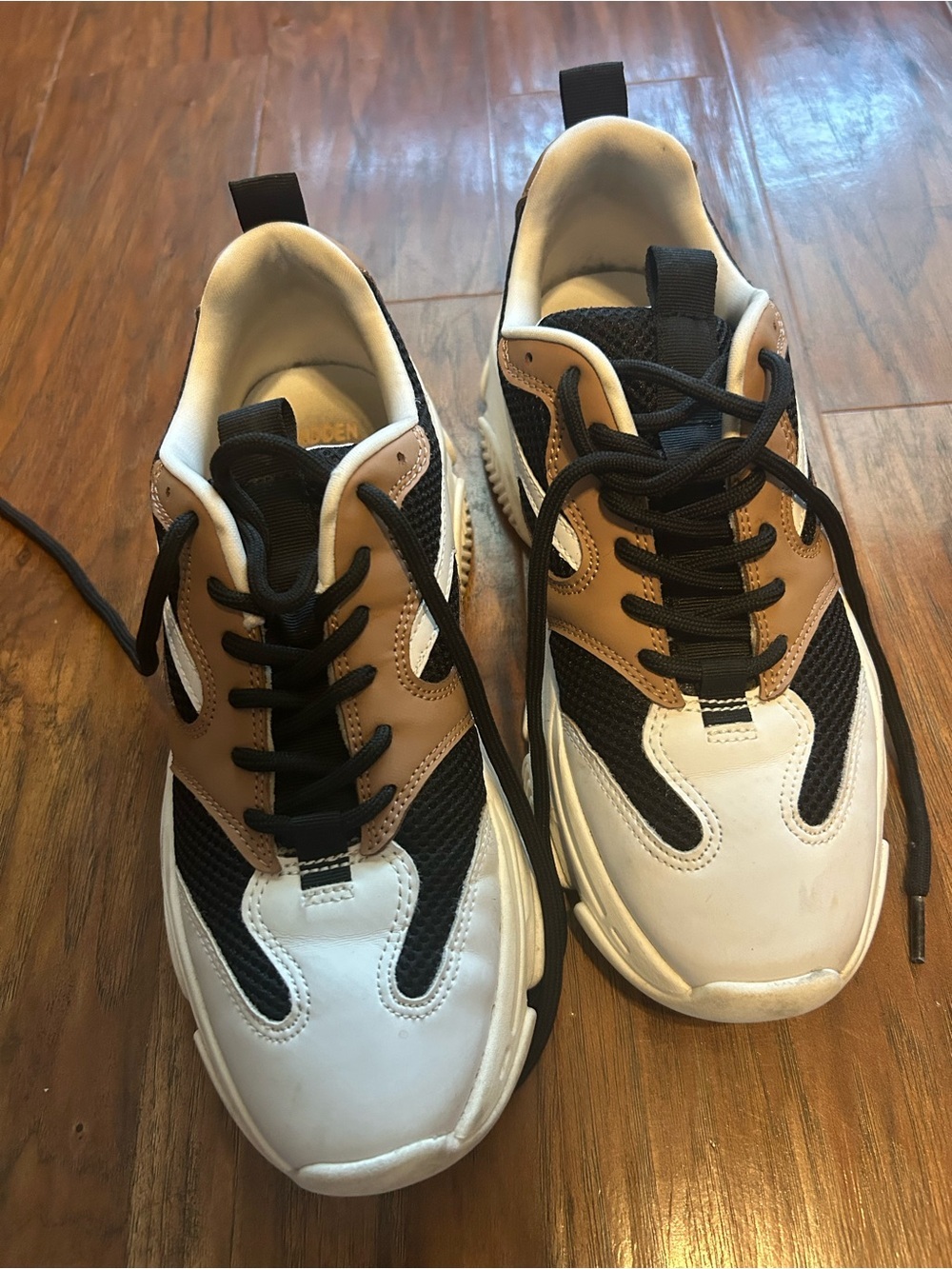 Steve Madden Women's Chunky Sneakers in White, Black & Tan - Picture 1 of 6